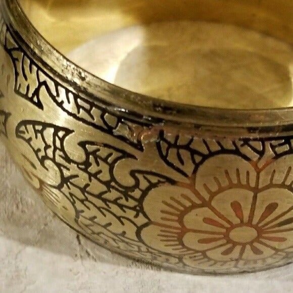 Carved Lotus Flower India Brass Bangle - Picture 3 of 7